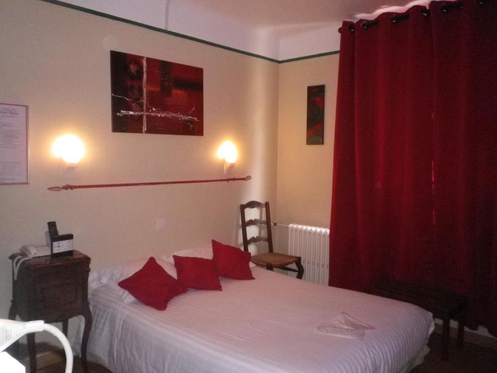Haybes Hotel Ermitage Du Moulin Labotte חדר תמונה