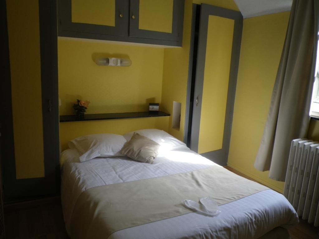 Haybes Hotel Ermitage Du Moulin Labotte חדר תמונה